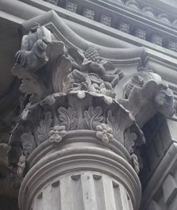 Đắp cột phào chỉ xi măng